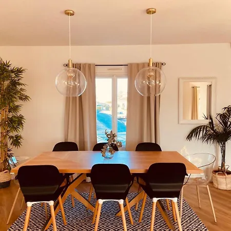 Βίλα With A View Saint-André-de-Cubzac