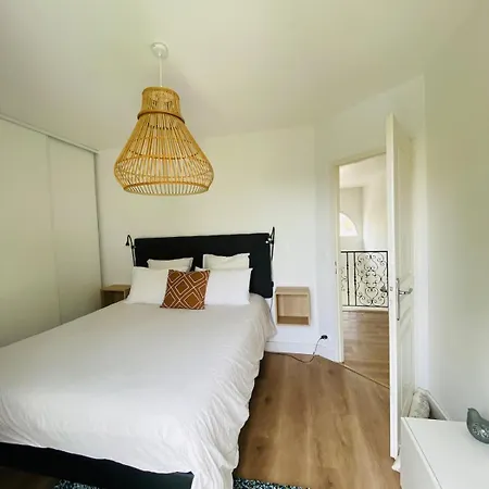 Βίλα With A View Saint-André-de-Cubzac