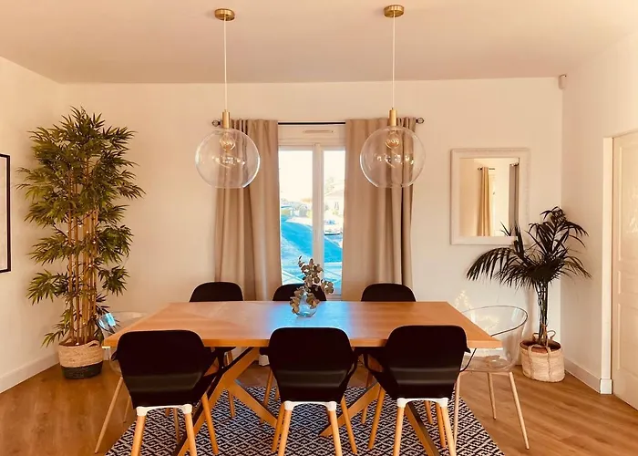 Villa With A View Saint-André-de-Cubzac