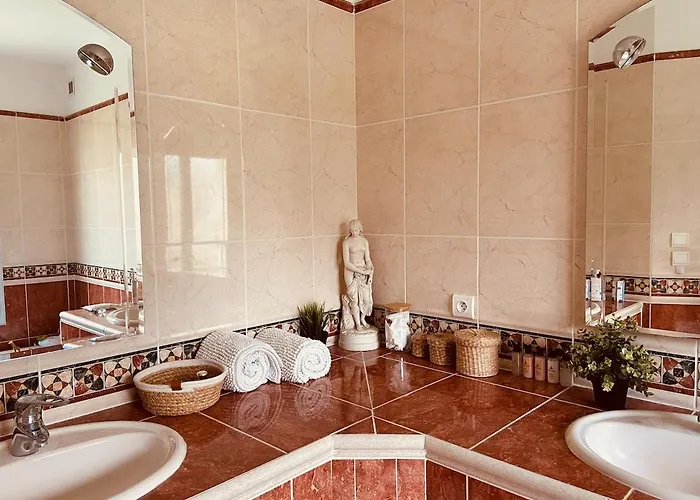 Villa With A View Saint-André-de-Cubzac