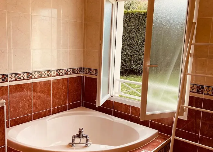 Villa With A View Saint-André-de-Cubzac